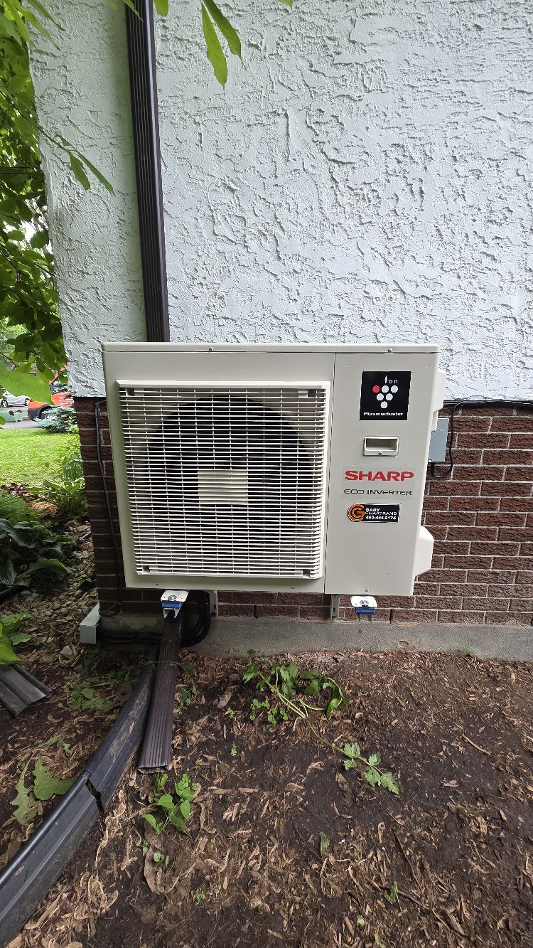 Unité extérieure Sharp CU1 18000 BTU installée à Candiac
