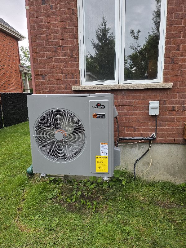 Thermopompe centrale installée sur une fournaise électrique existante à Candiac
